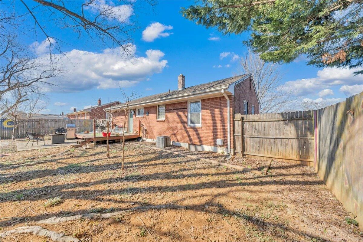 139 Hurst AVE NE - Photo 46