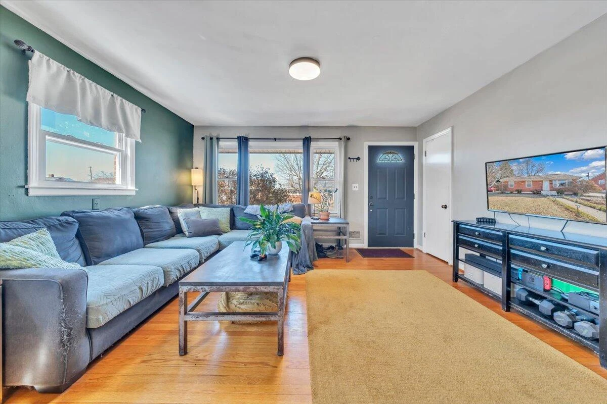 139 Hurst AVE NE - Photo 11