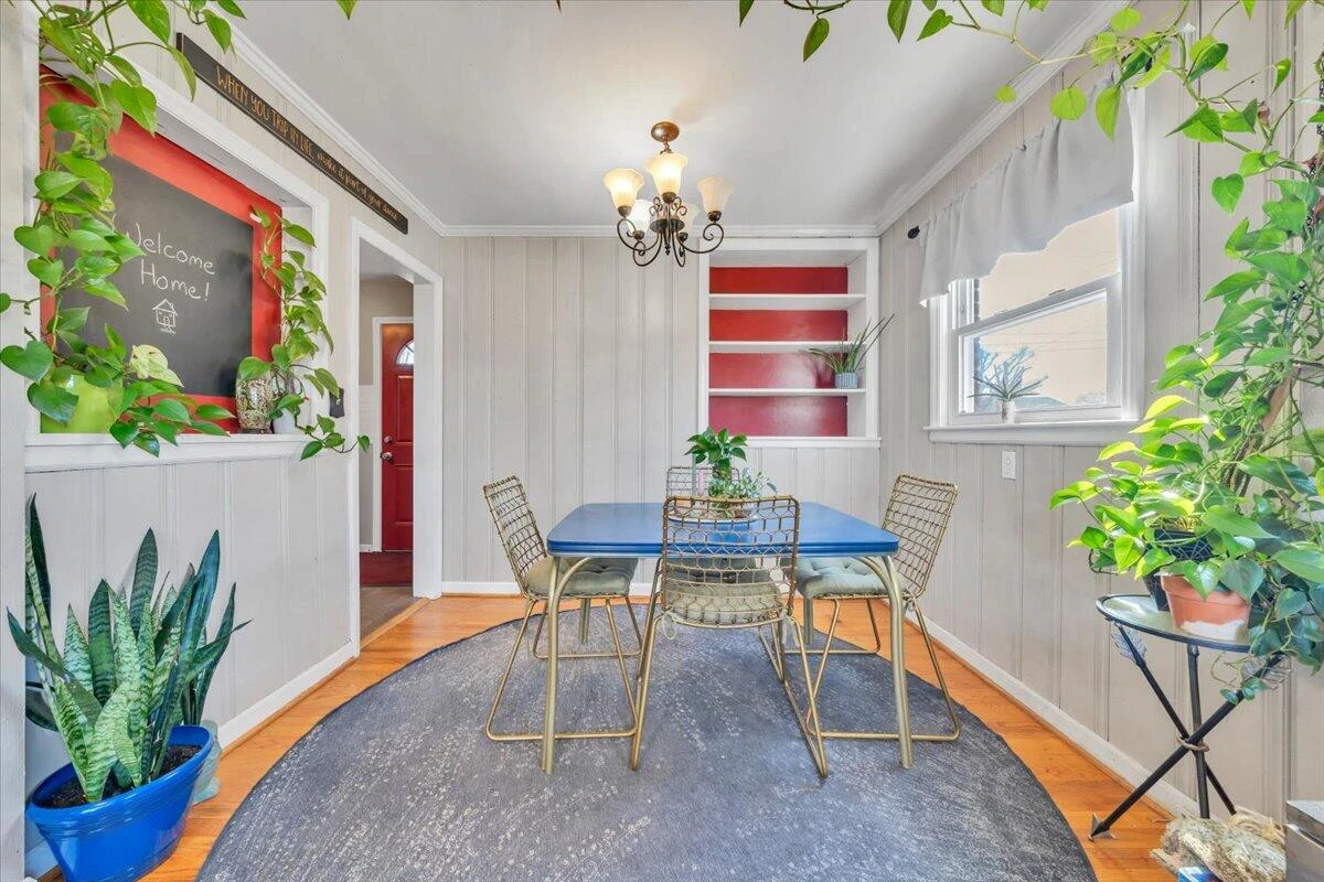 139 Hurst AVE NE - Photo 12