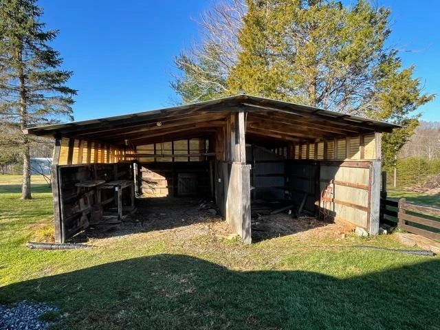 2555 Morgans Mill RD - Photo 114