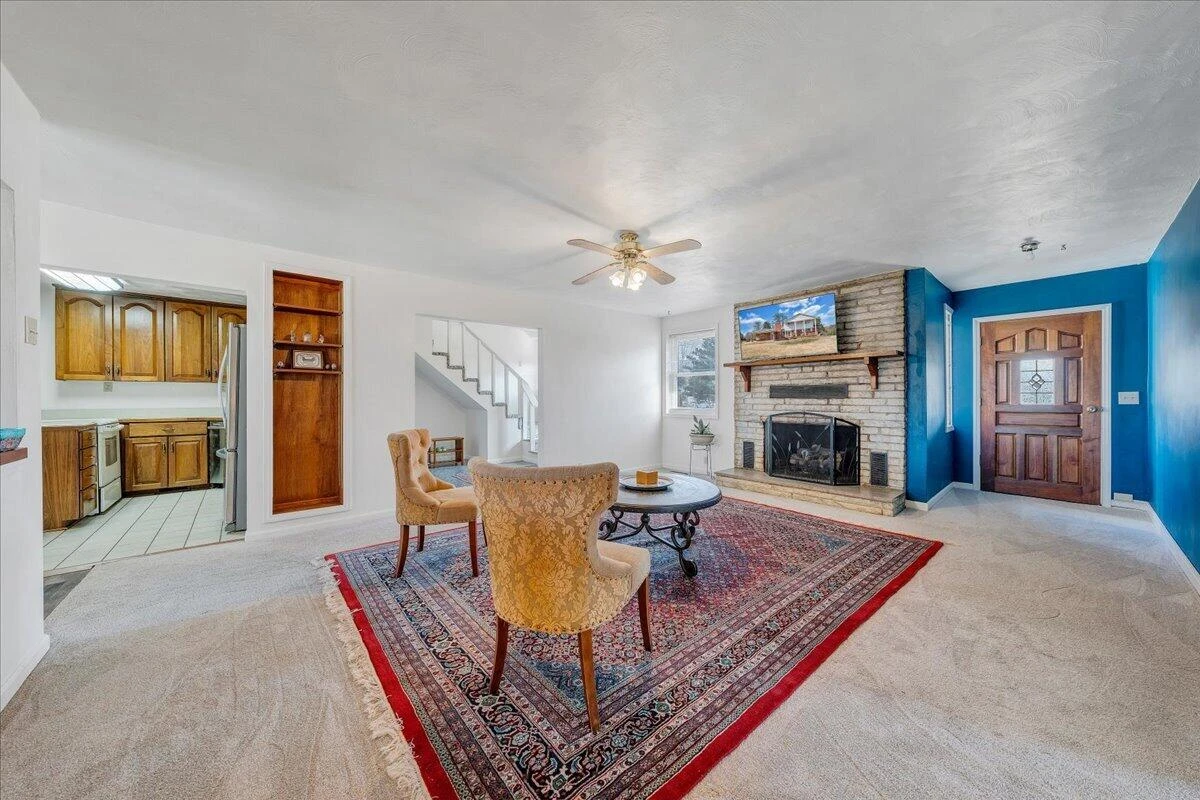 2555 Morgans Mill RD - Photo 16