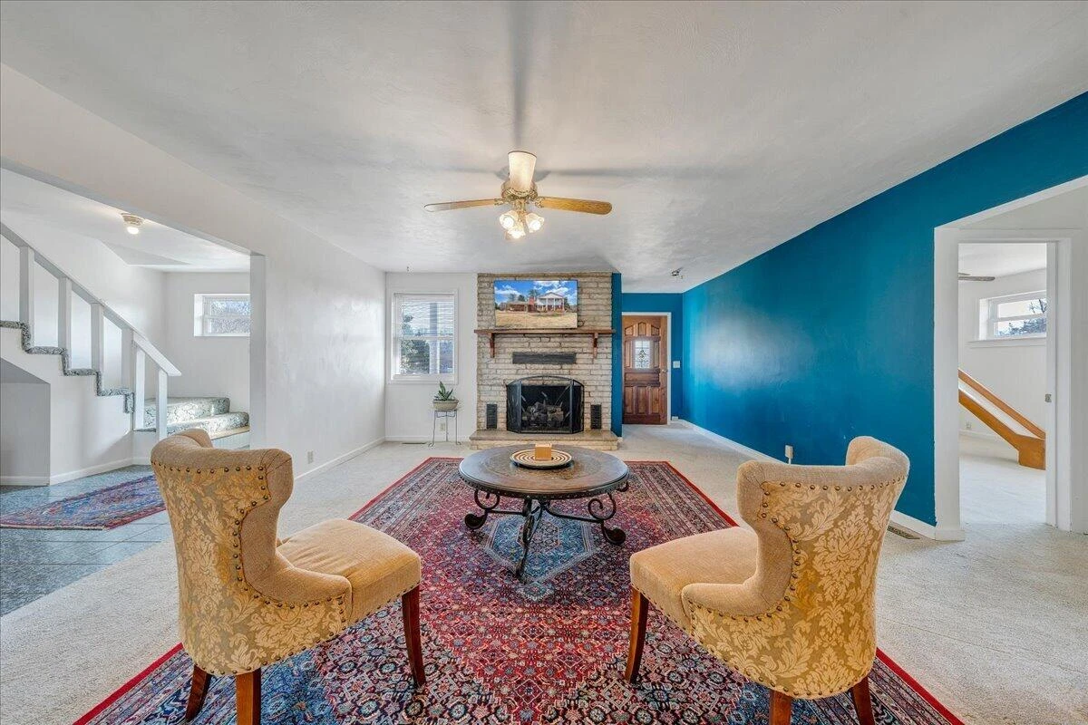 2555 Morgans Mill RD - Photo 17