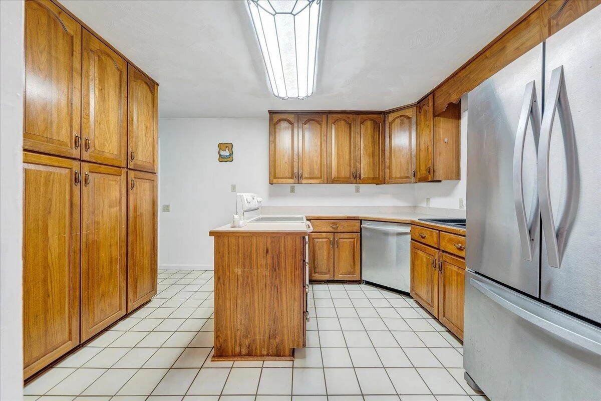 2555 Morgans Mill RD - Photo 18