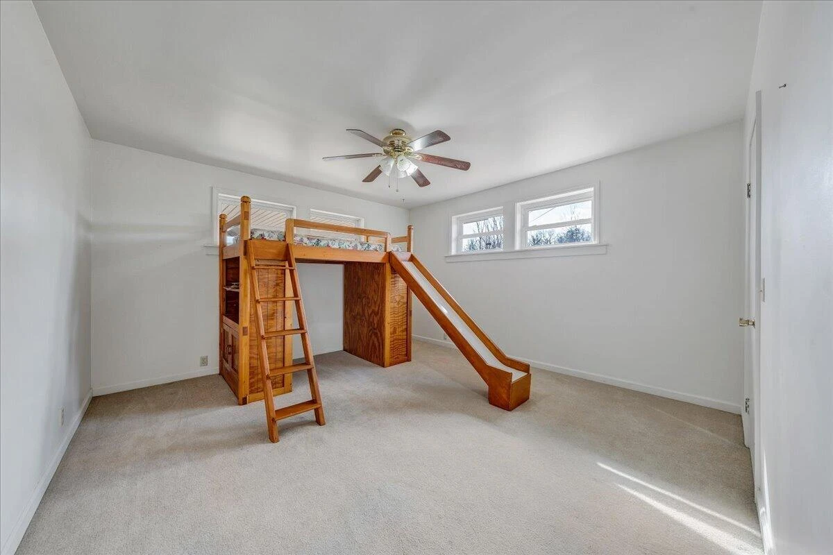 2555 Morgans Mill RD - Photo 29