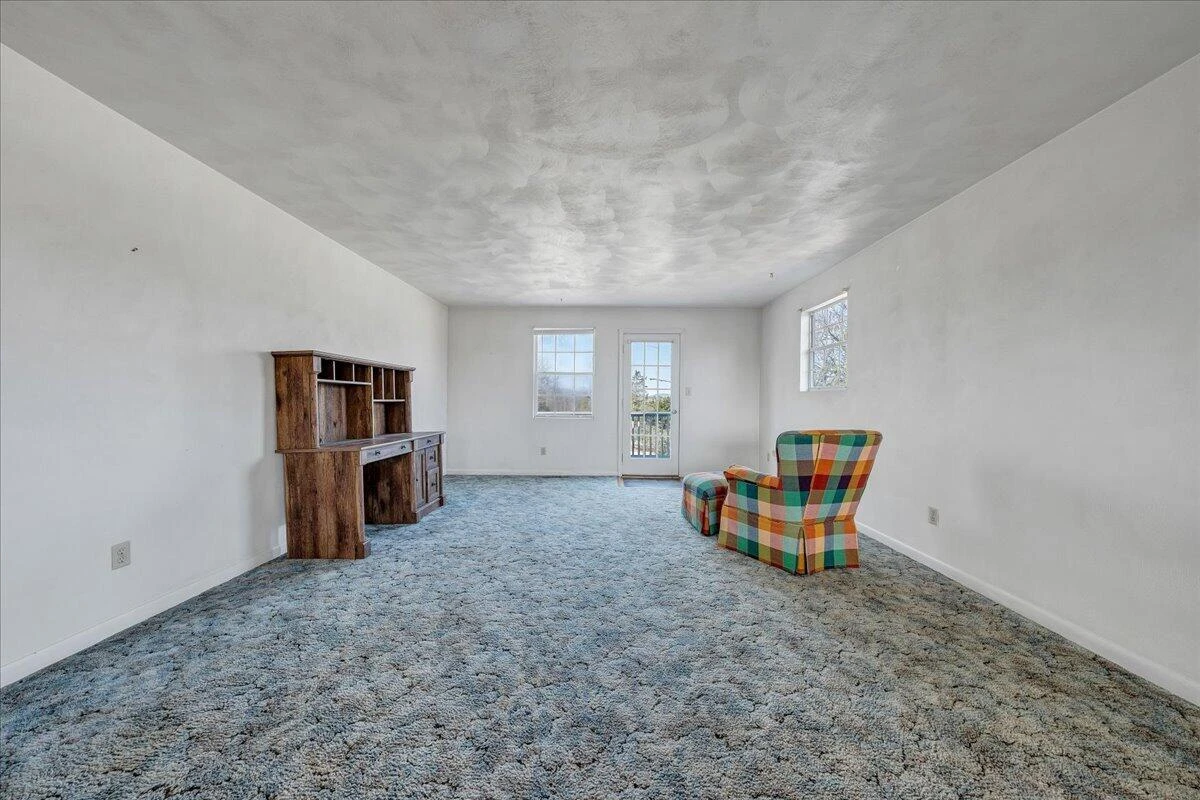 2555 Morgans Mill RD - Photo 35