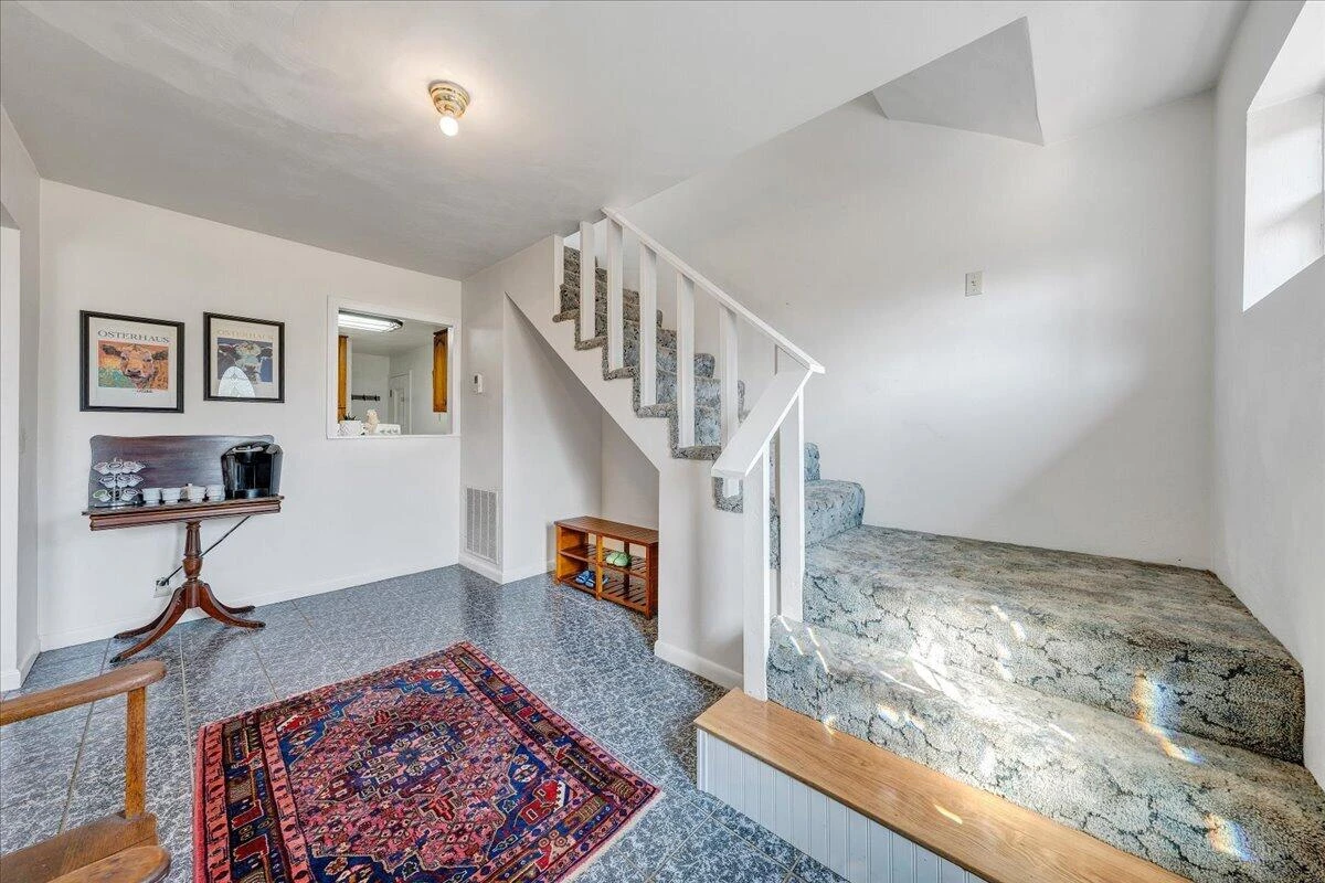 2555 Morgans Mill RD - Photo 9