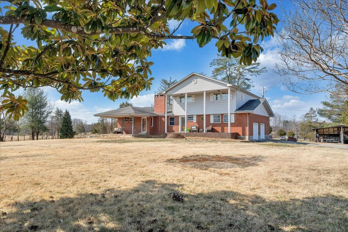 2555 Morgans Mill RD - Photo 57