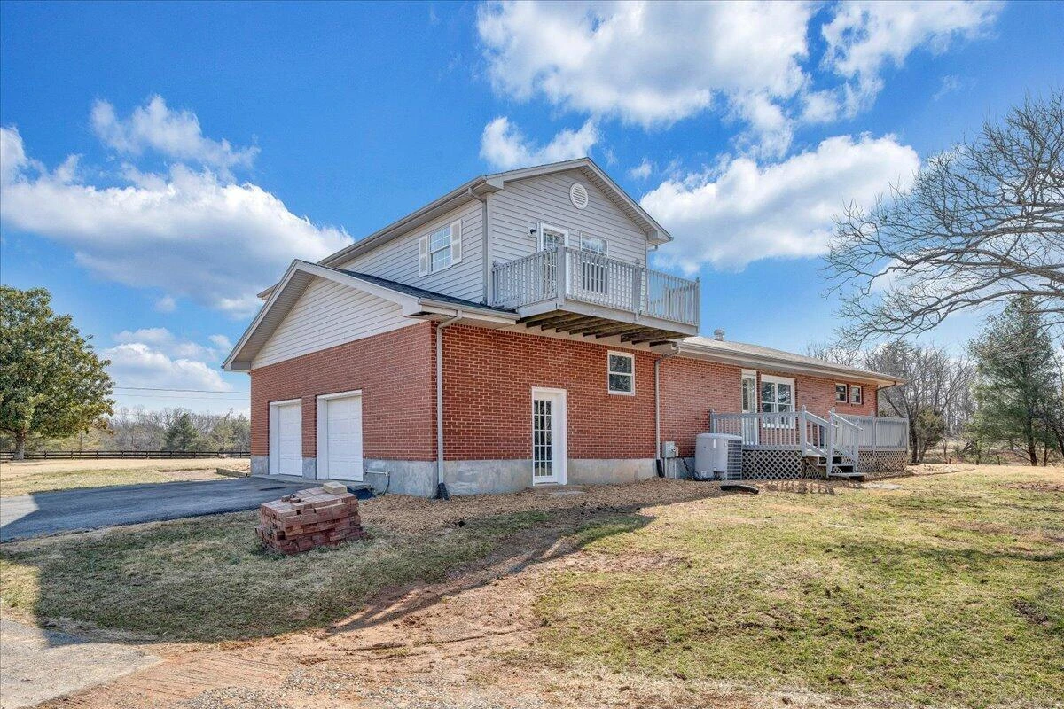 2555 Morgans Mill RD - Photo 66