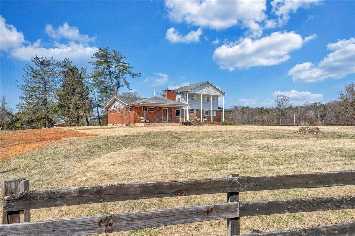 2555 Morgans Mill RD - Photo 70