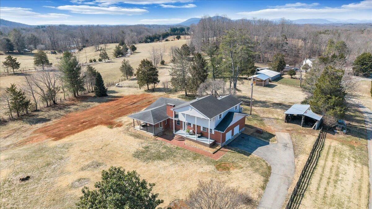 2555 Morgans Mill RD - Photo 89