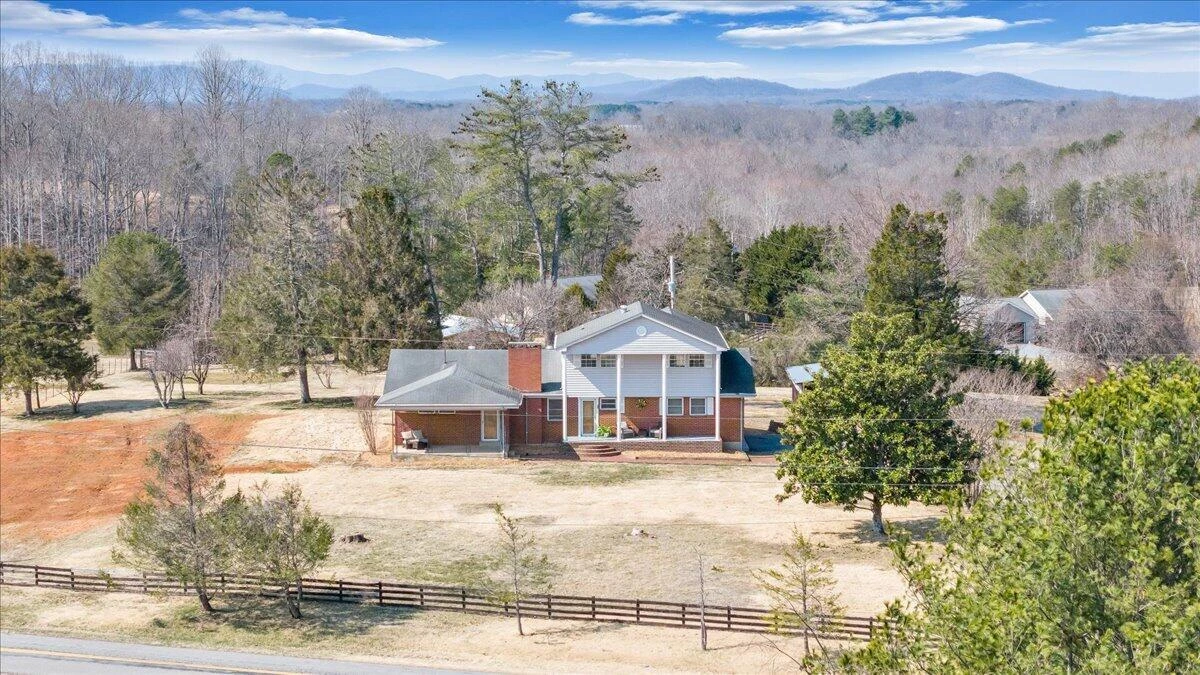 2555 Morgans Mill RD - Photo 91