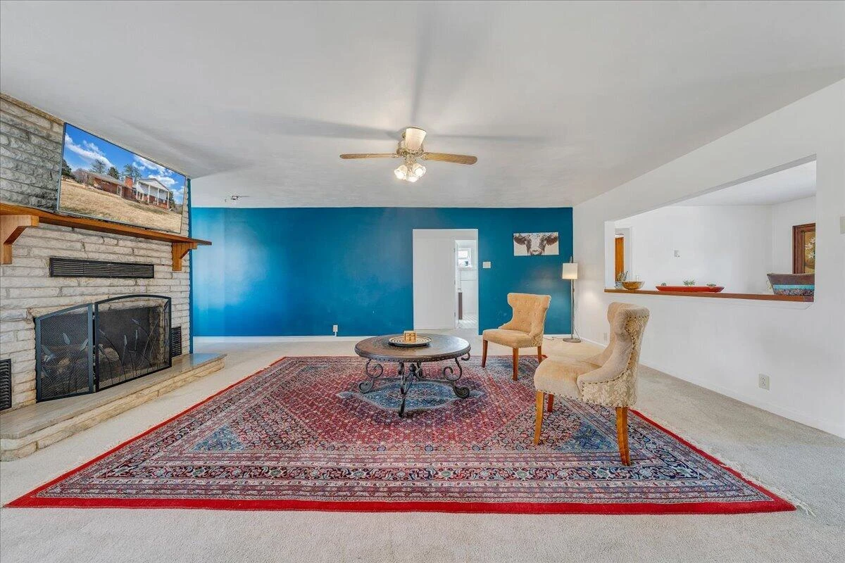 2555 Morgans Mill RD - Photo 13