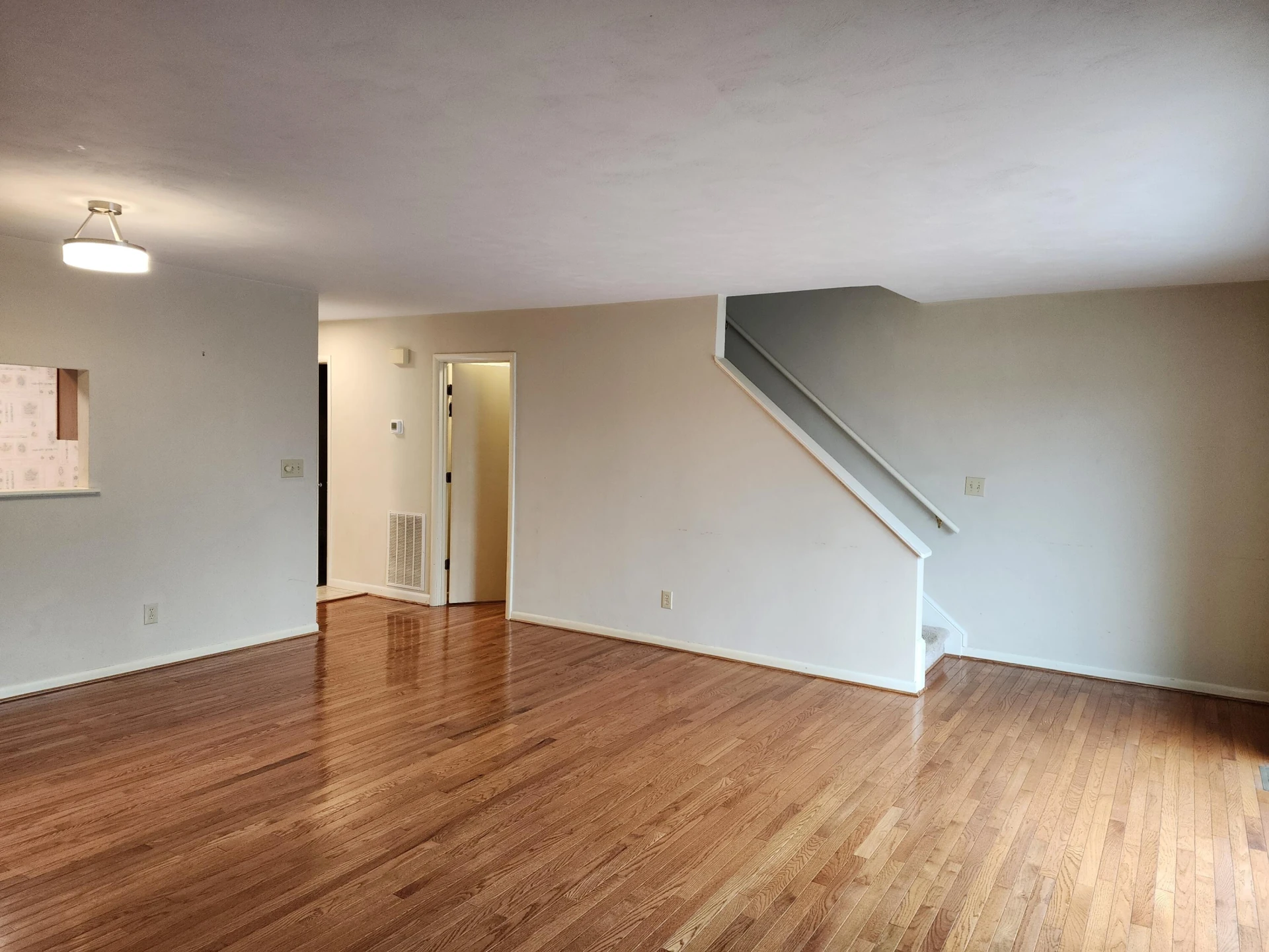 3363 Londonderry LN - Photo 4