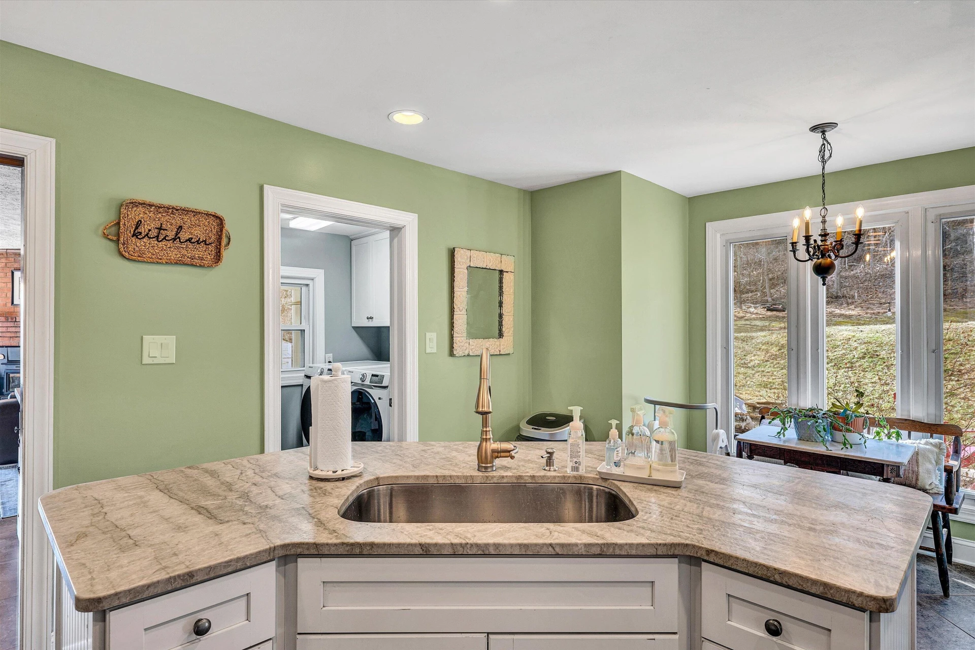 8340 Poplar Springs LN - Photo 10