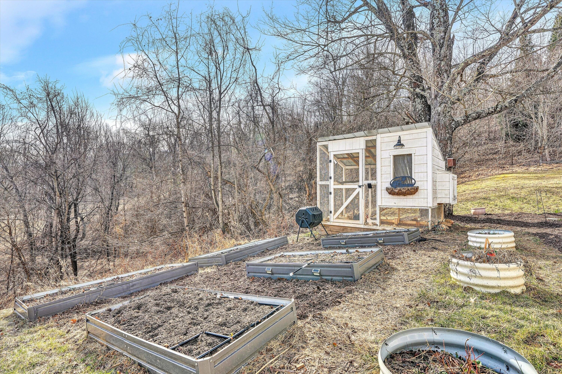 8340 Poplar Springs LN - Photo 48