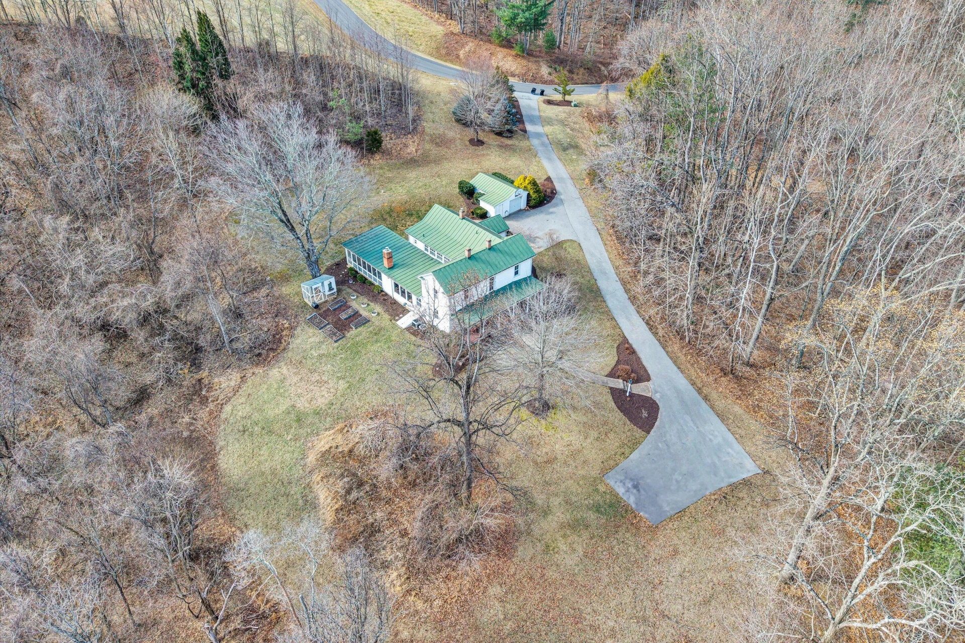 8340 Poplar Springs LN - Photo 58