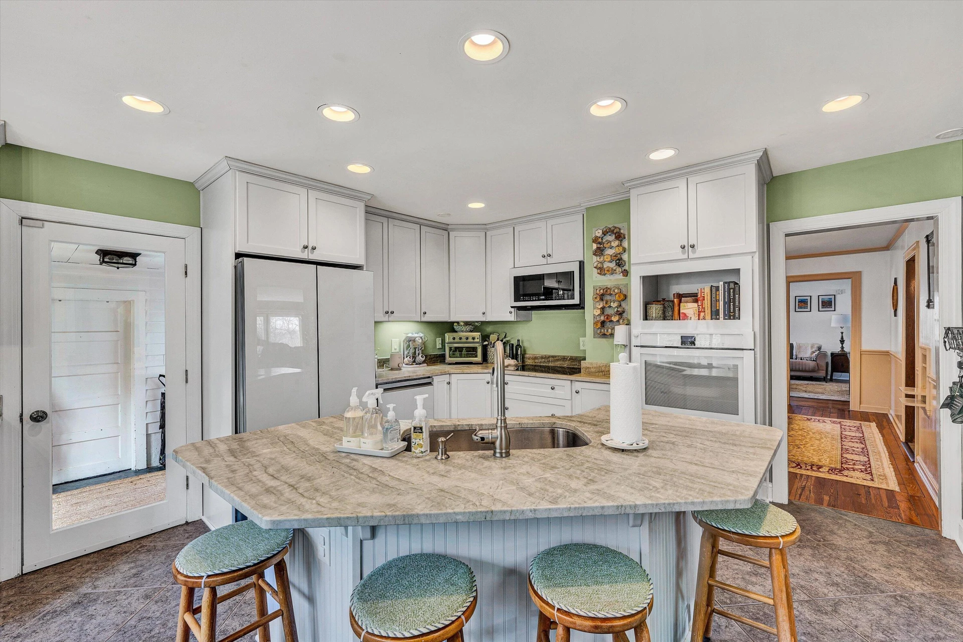 8340 Poplar Springs LN - Photo 8