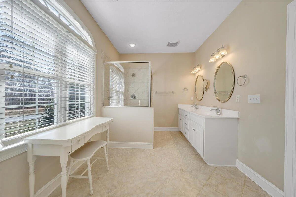 335 Camellia PL - Photo 16