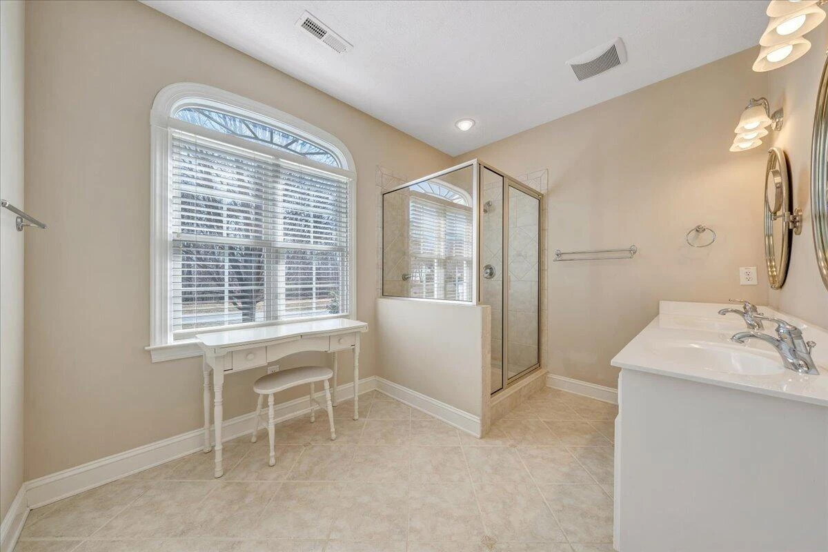 335 Camellia PL - Photo 17