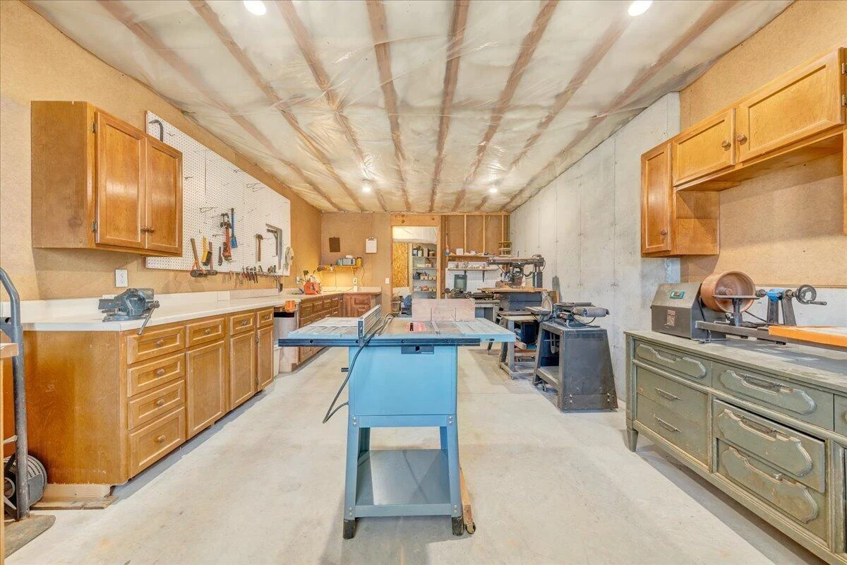 335 Camellia PL - Photo 31