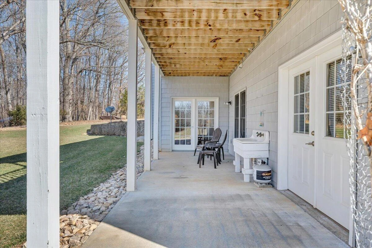 335 Camellia PL - Photo 39