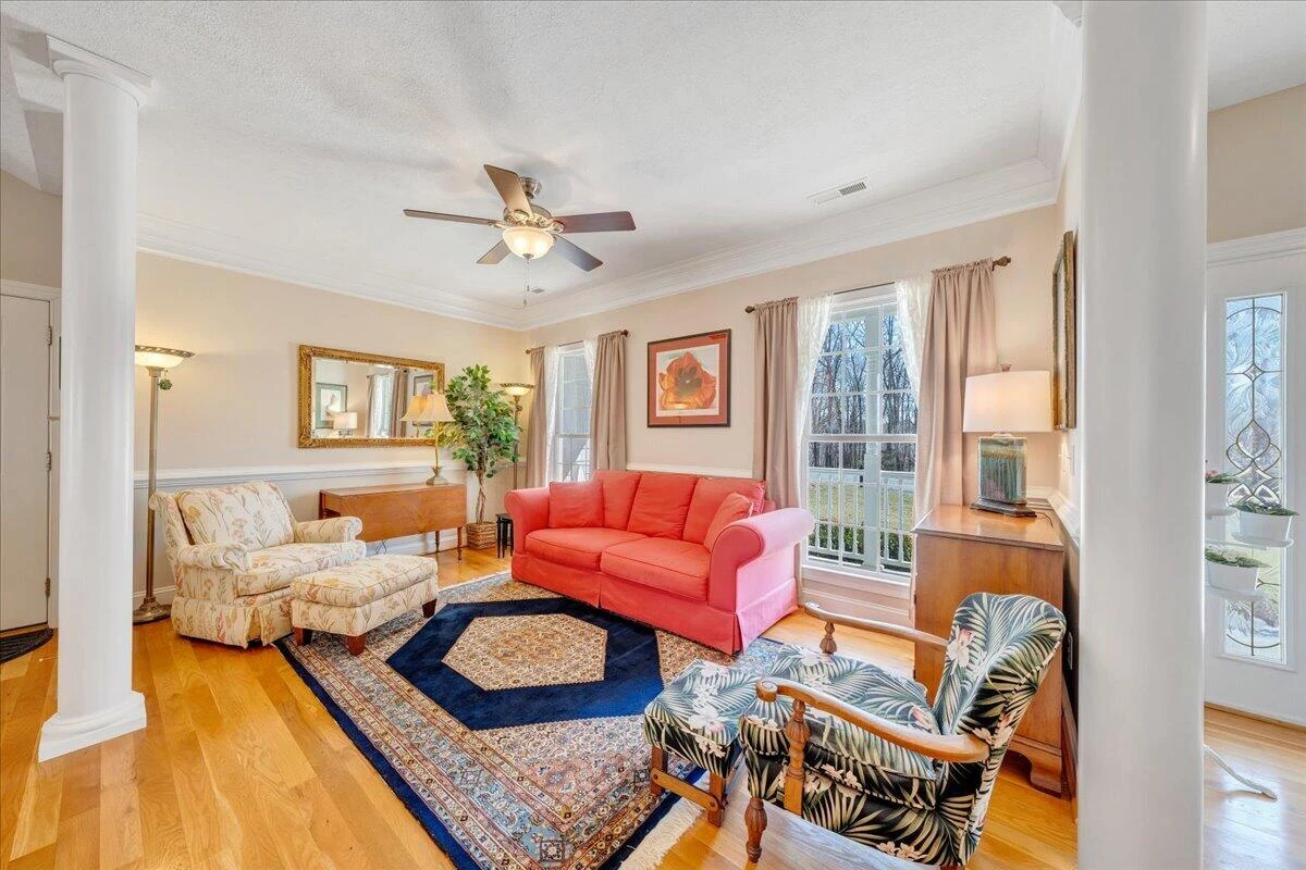 335 Camellia PL - Photo 8