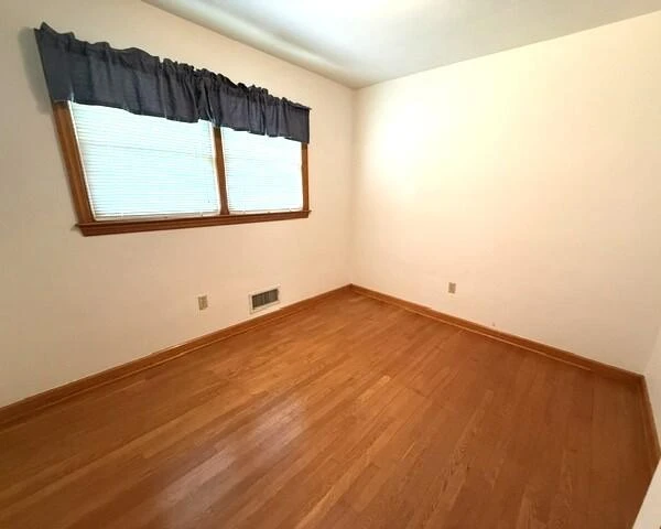 607 Heatherton DR - Photo 6