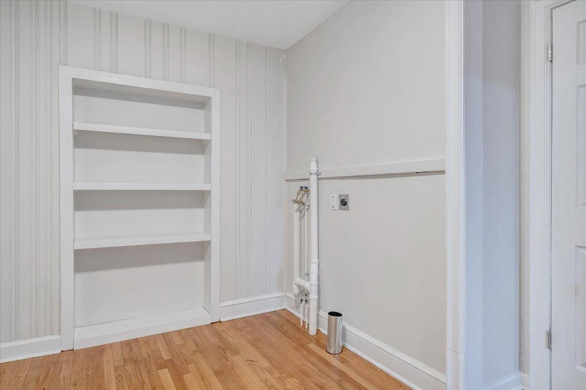 204 Beech ST NW - Photo 16