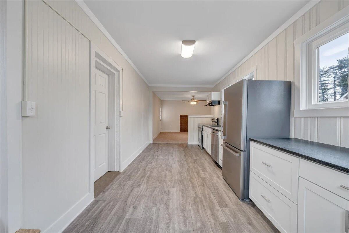 204 Beech ST NW - Photo 23