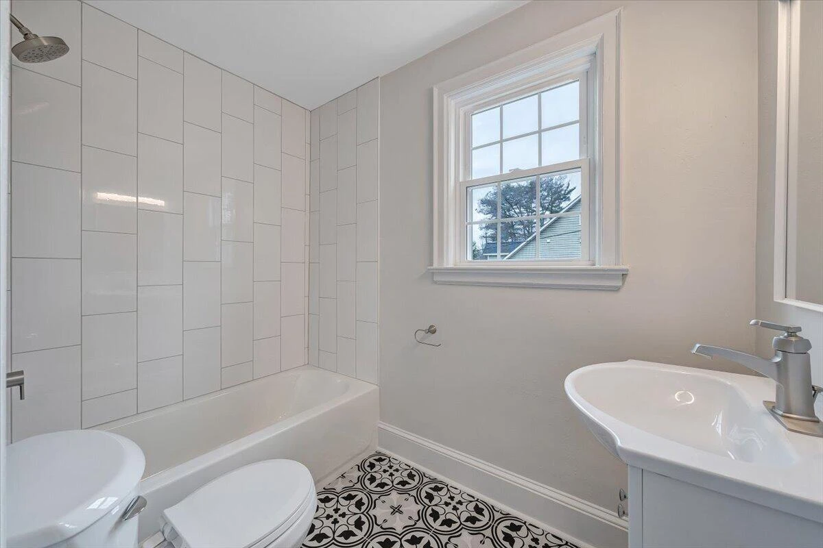 204 Beech ST NW - Photo 35
