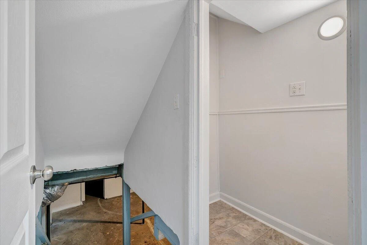204 Beech ST NW - Photo 38