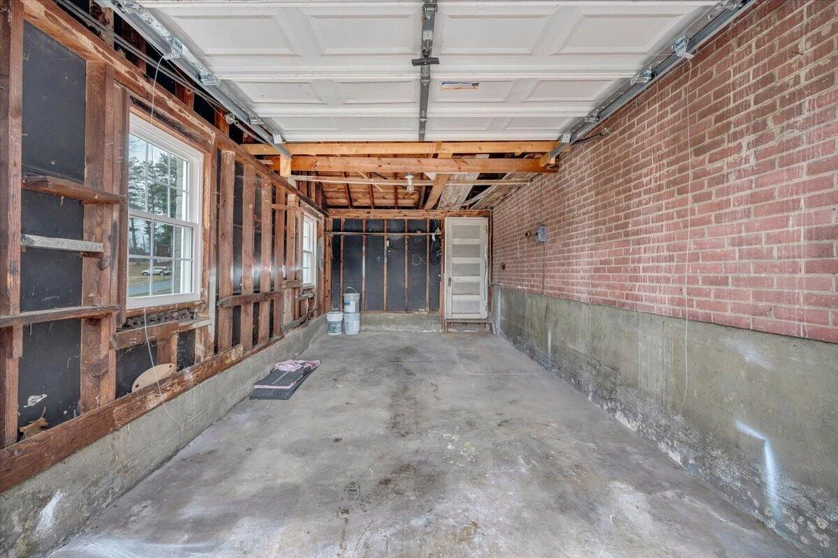 204 Beech ST NW - Photo 43