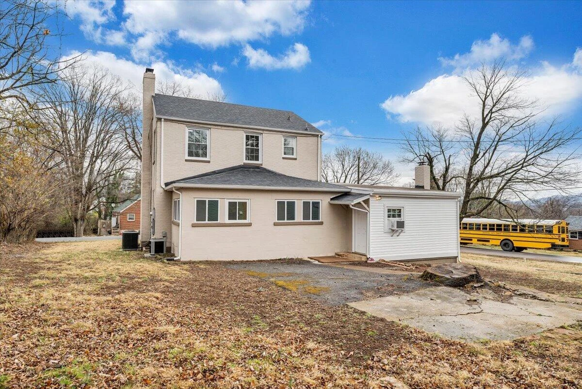 204 Beech ST NW - Photo 45