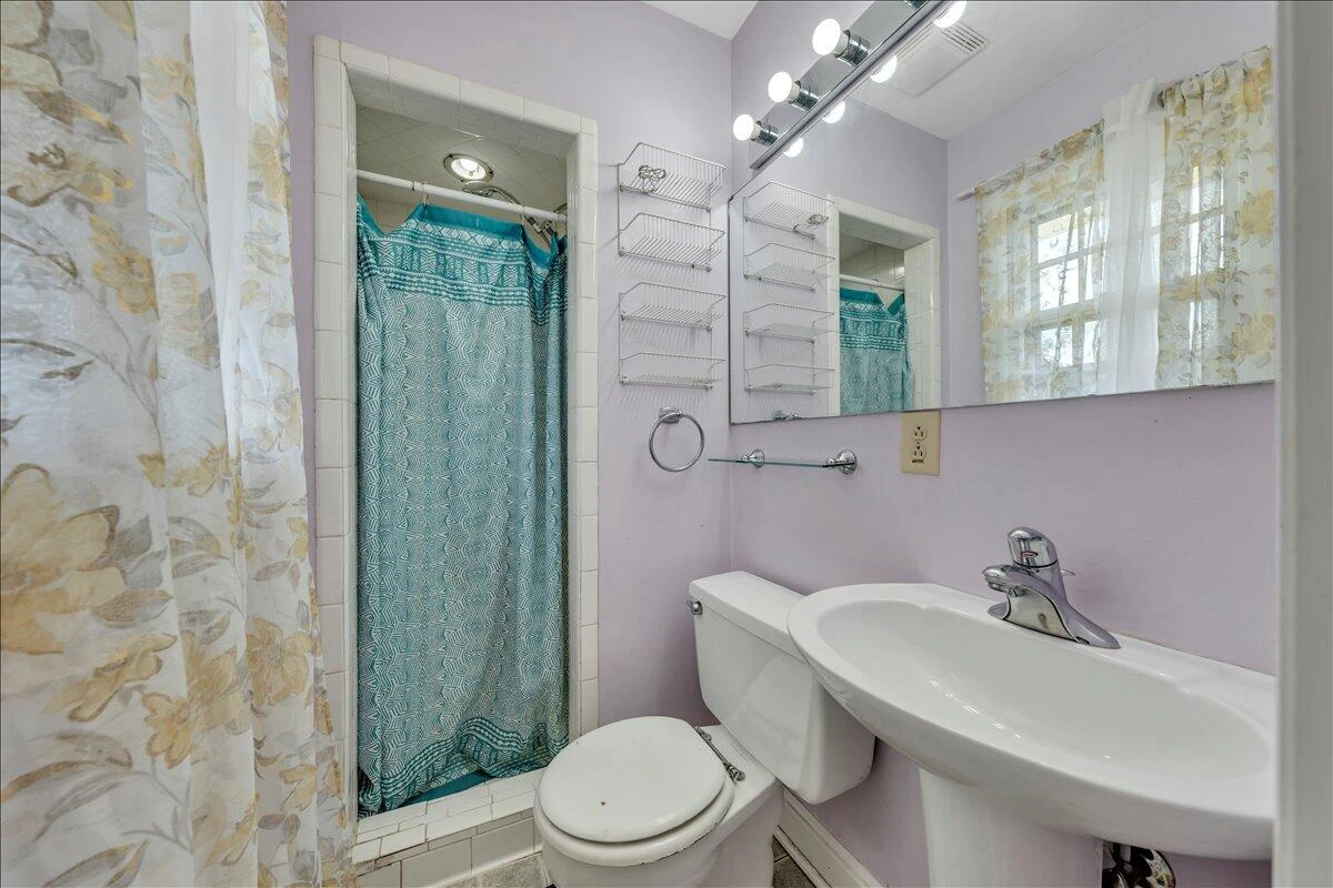 3417 Crittendon AVE NW - Photo 14