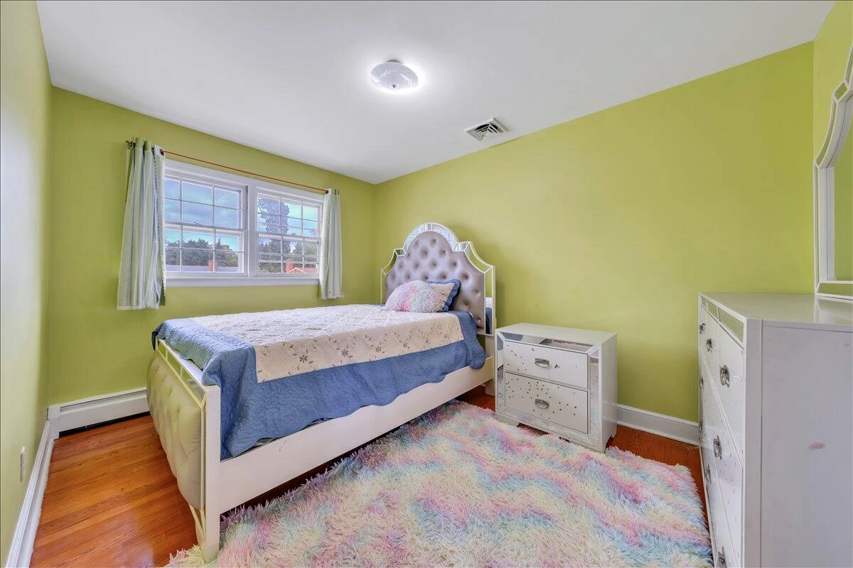 3417 Crittendon AVE NW - Photo 15