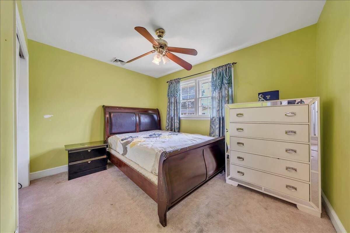 3417 Crittendon AVE NW - Photo 17