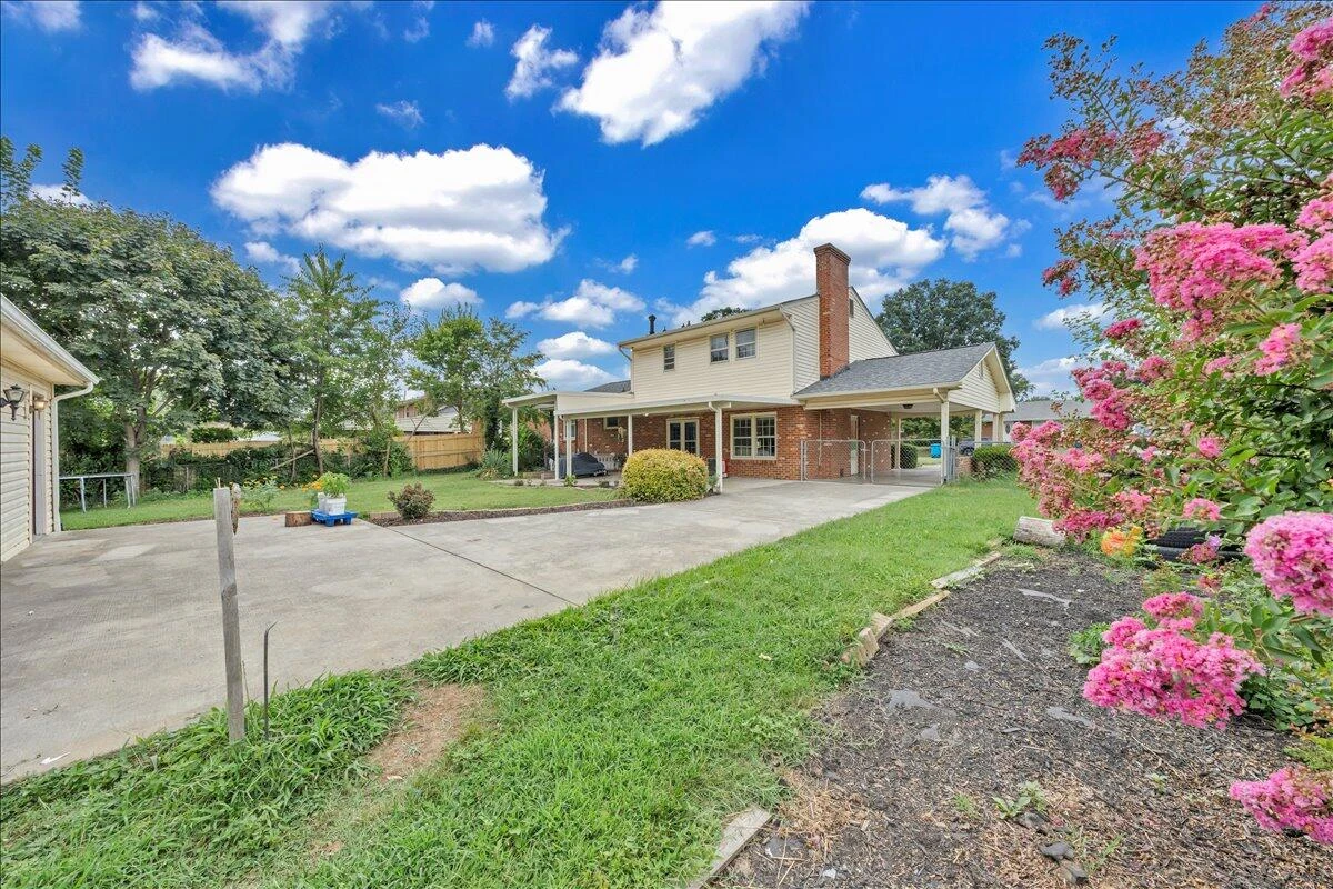 3417 Crittendon AVE NW - Photo 19