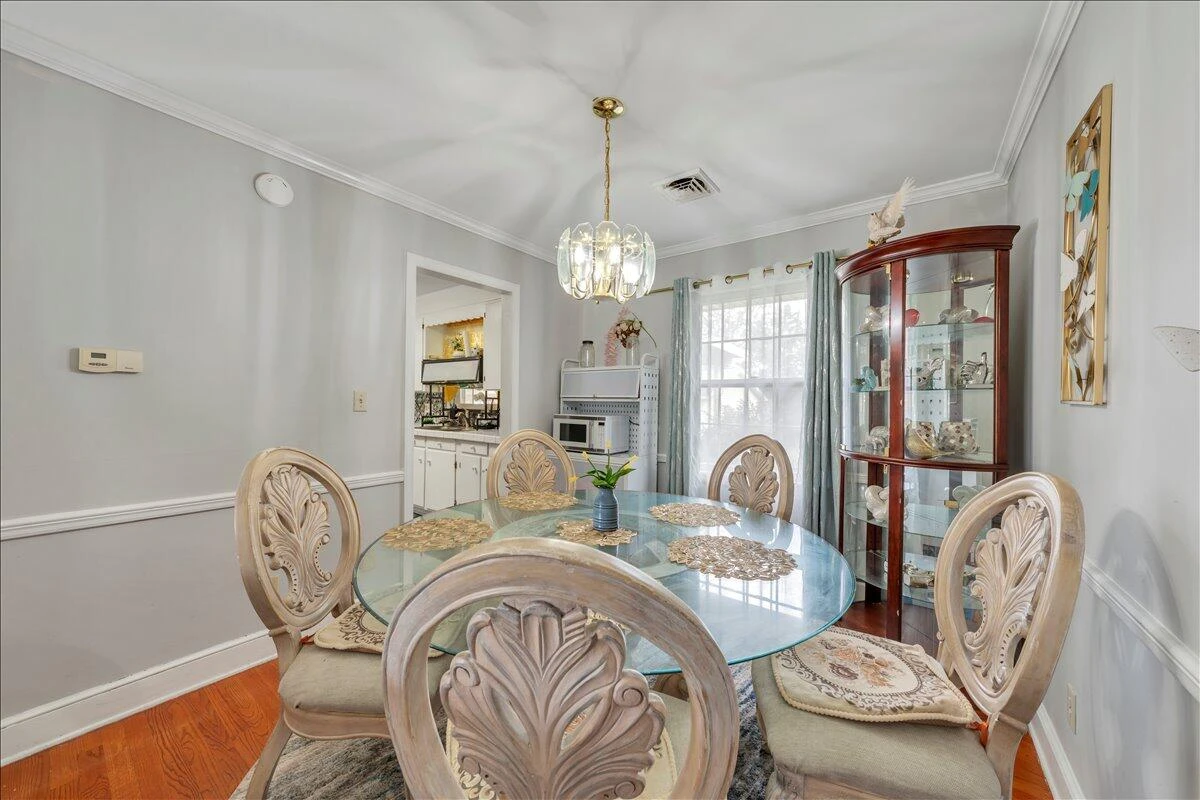 3417 Crittendon AVE NW - Photo 9