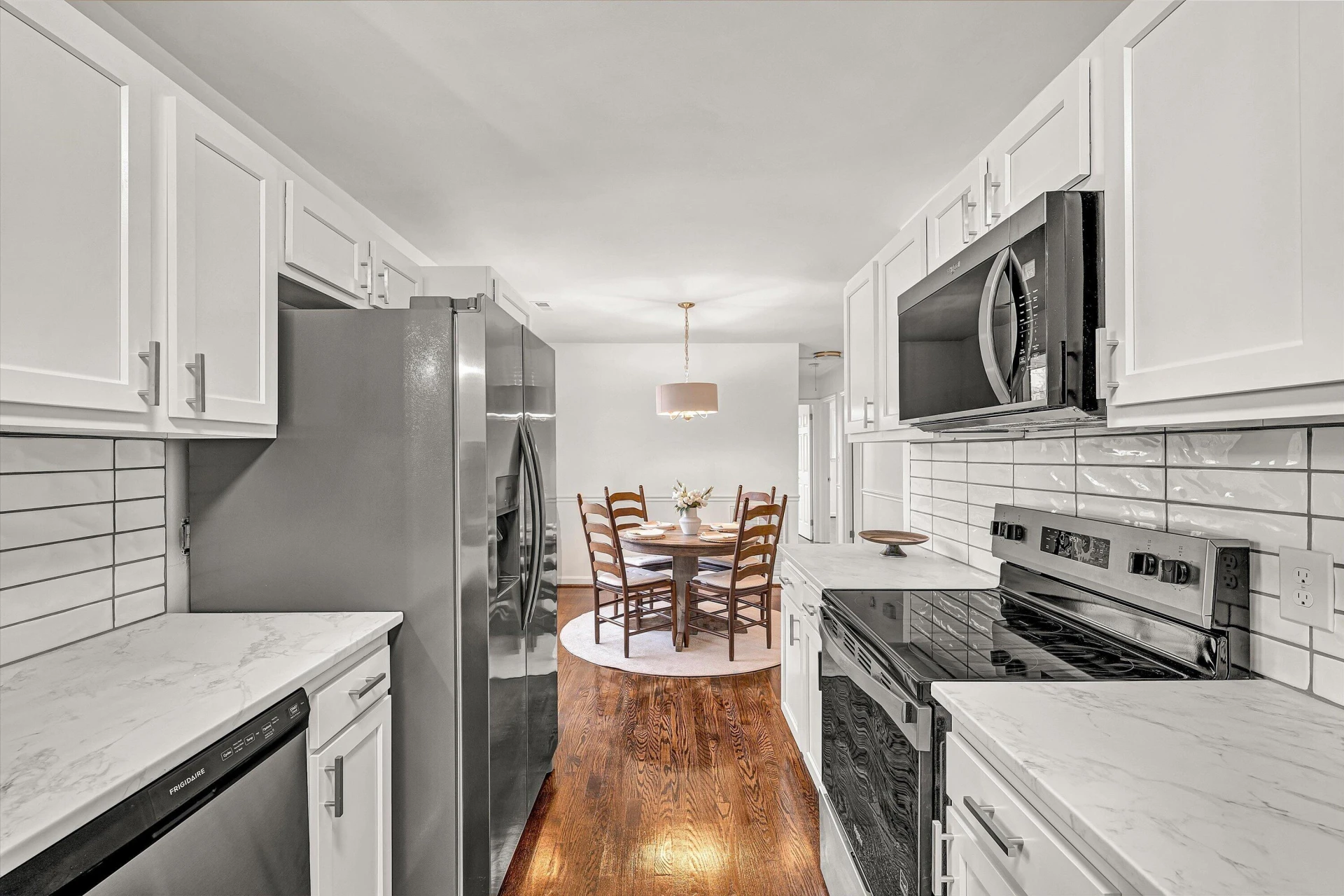 1462 Lakeridge CIR - Photo 15