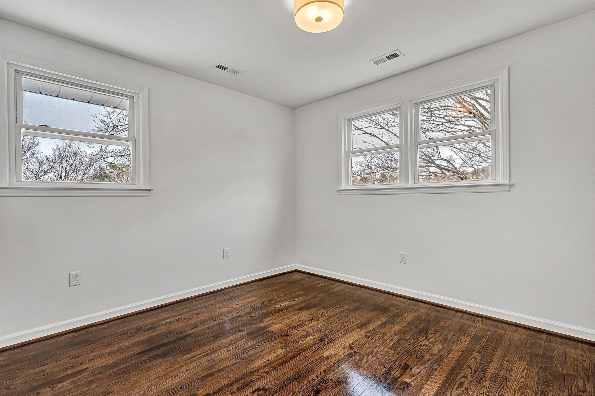 1462 Lakeridge CIR - Photo 20