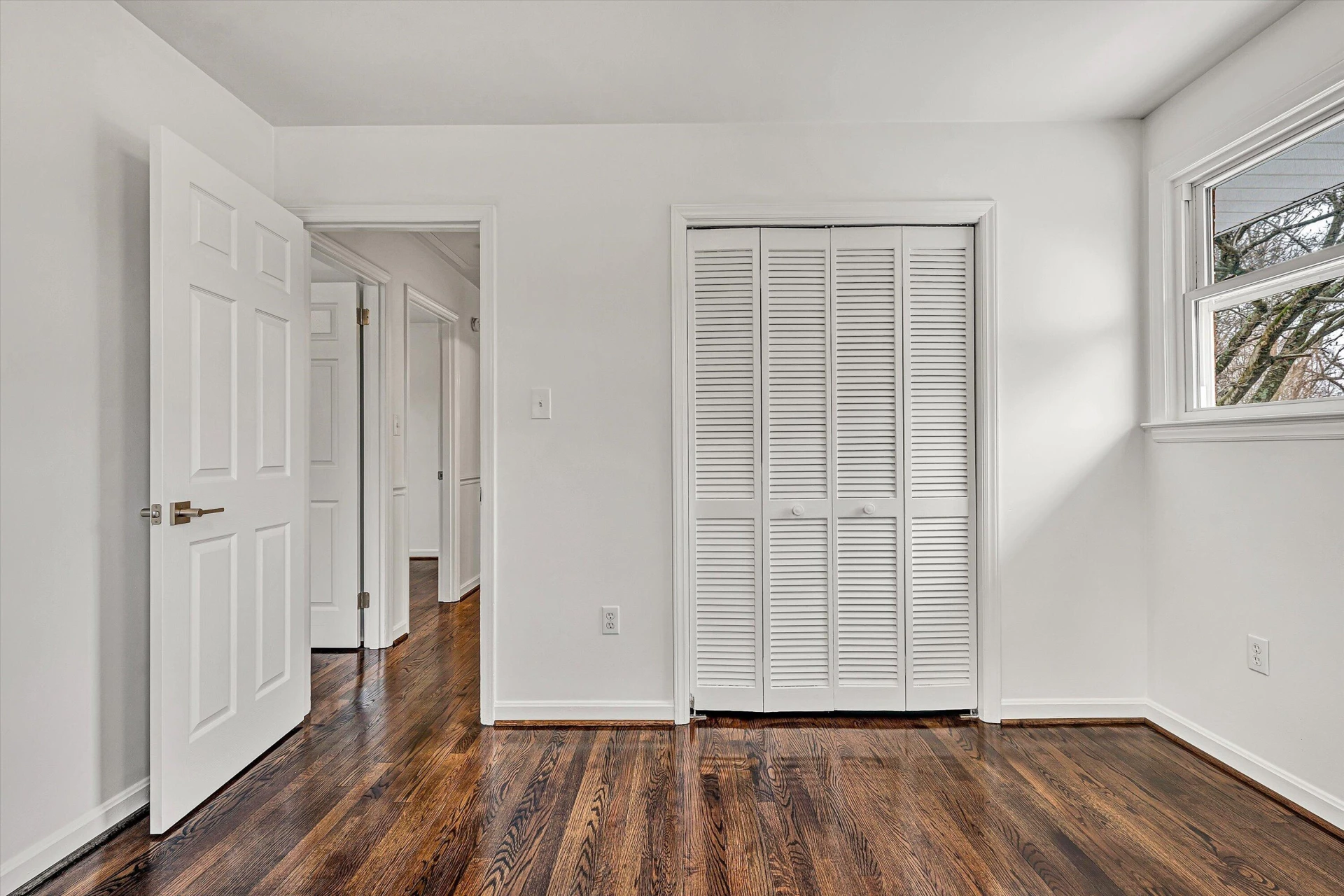1462 Lakeridge CIR - Photo 21