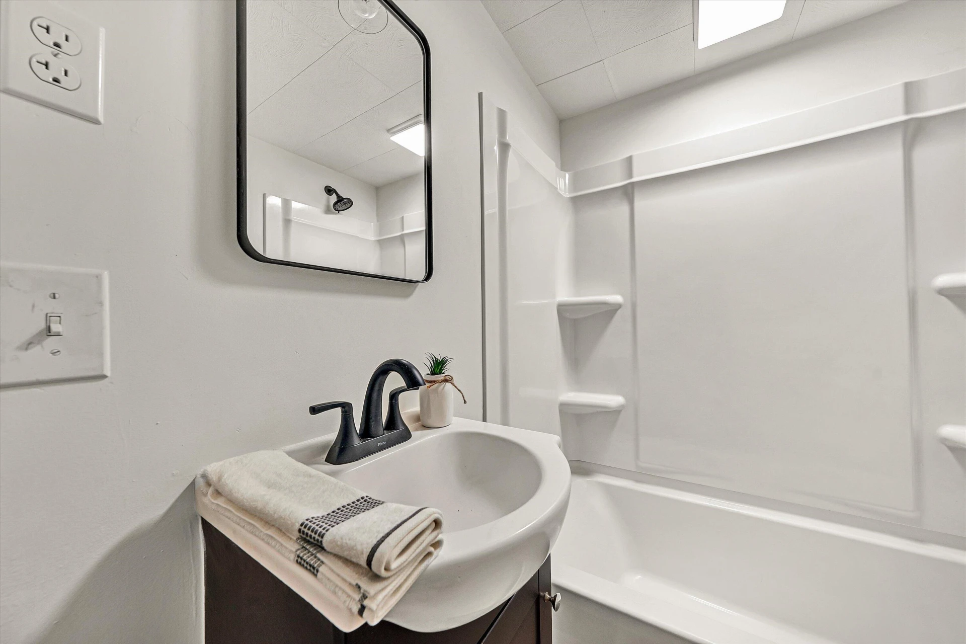 1462 Lakeridge CIR - Photo 32