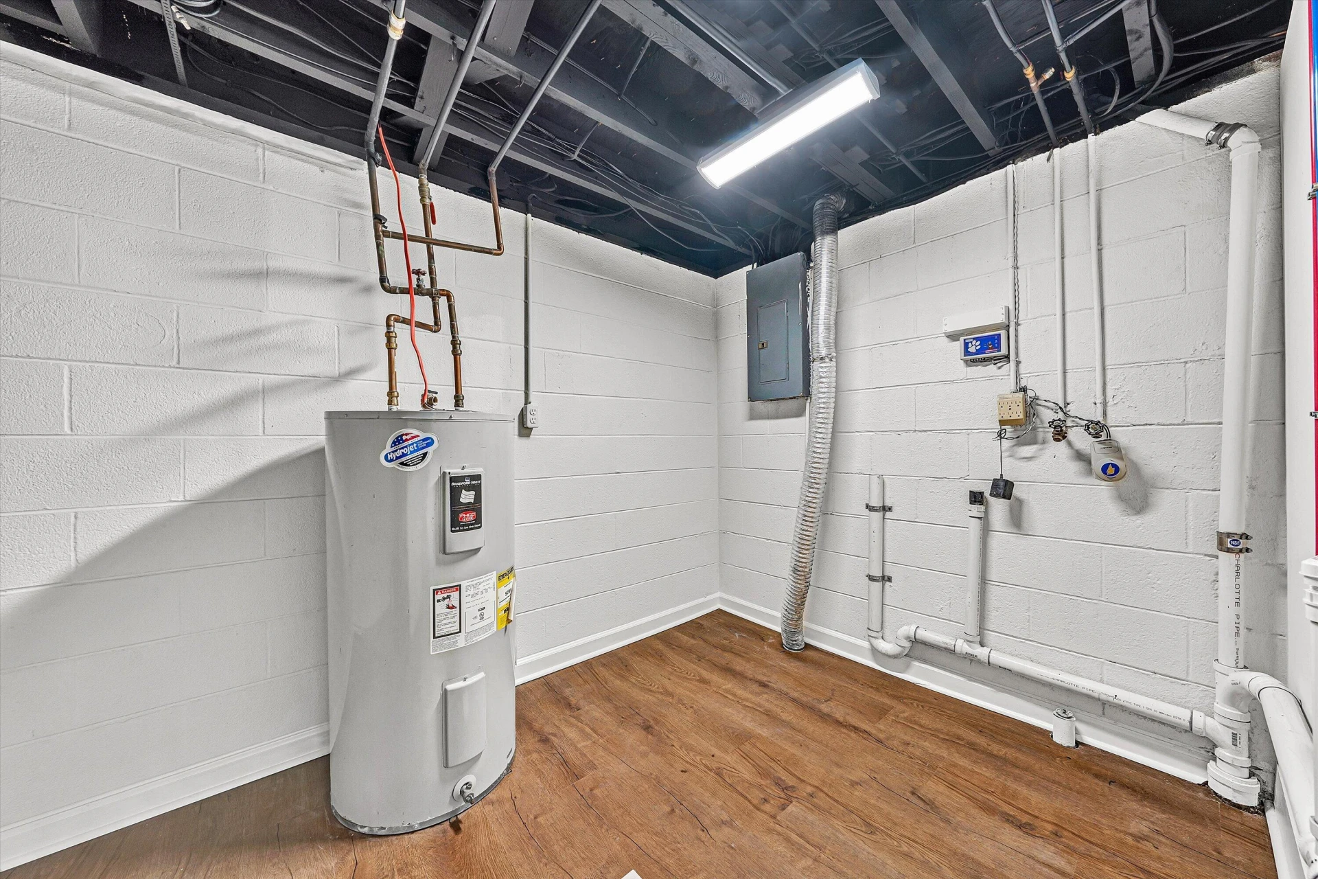 1462 Lakeridge CIR - Photo 35