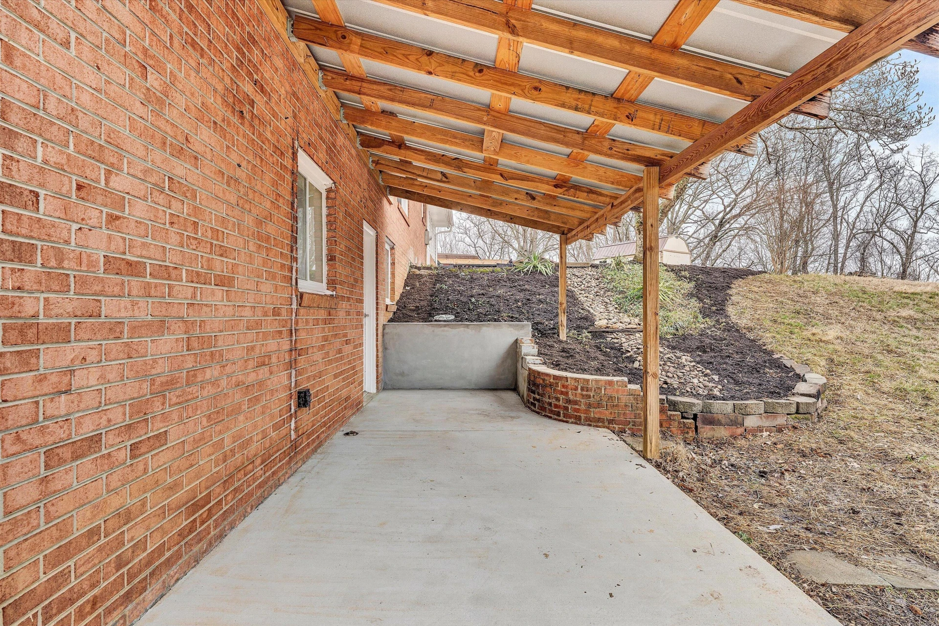 1462 Lakeridge CIR - Photo 37