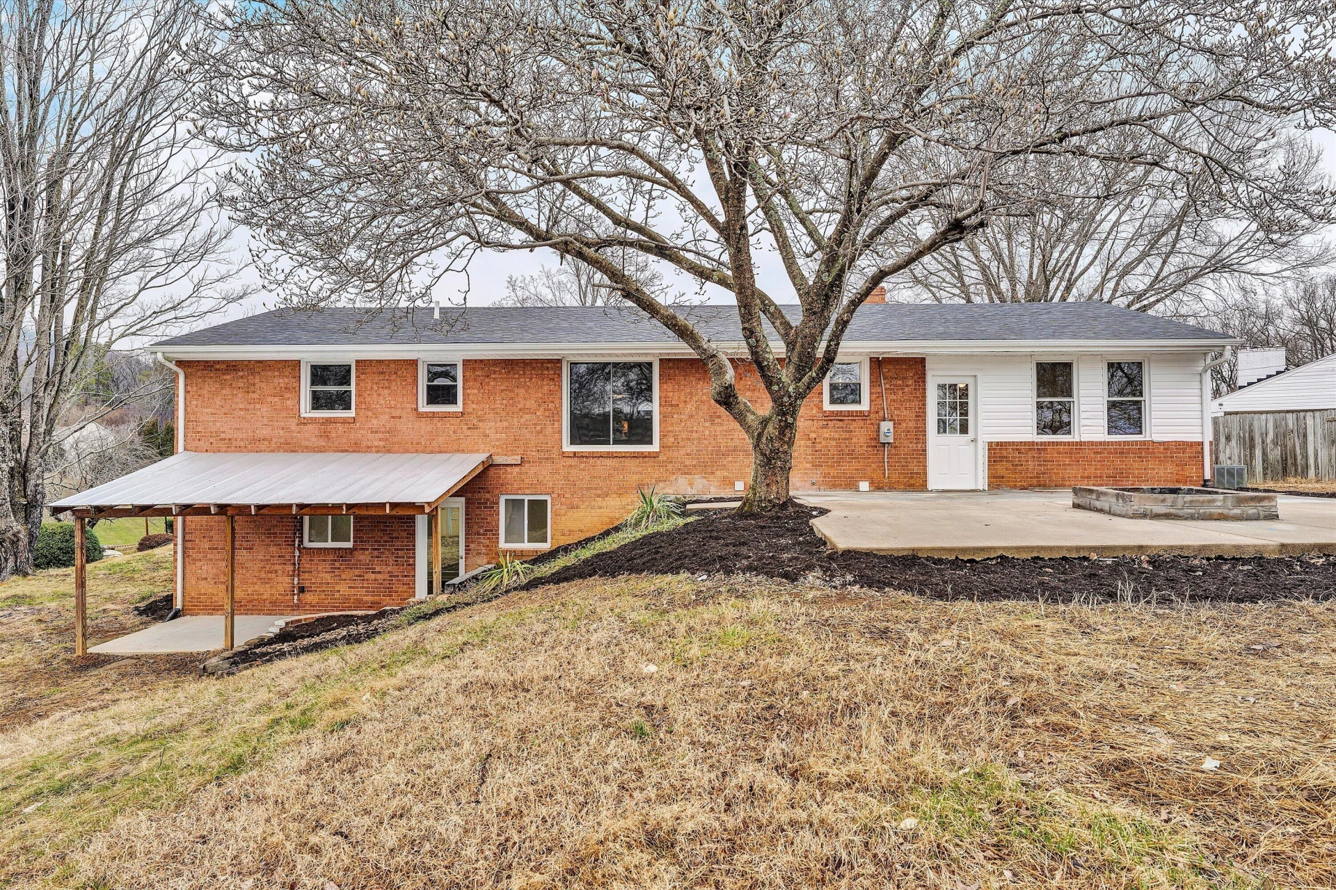 1462 Lakeridge CIR - Photo 39