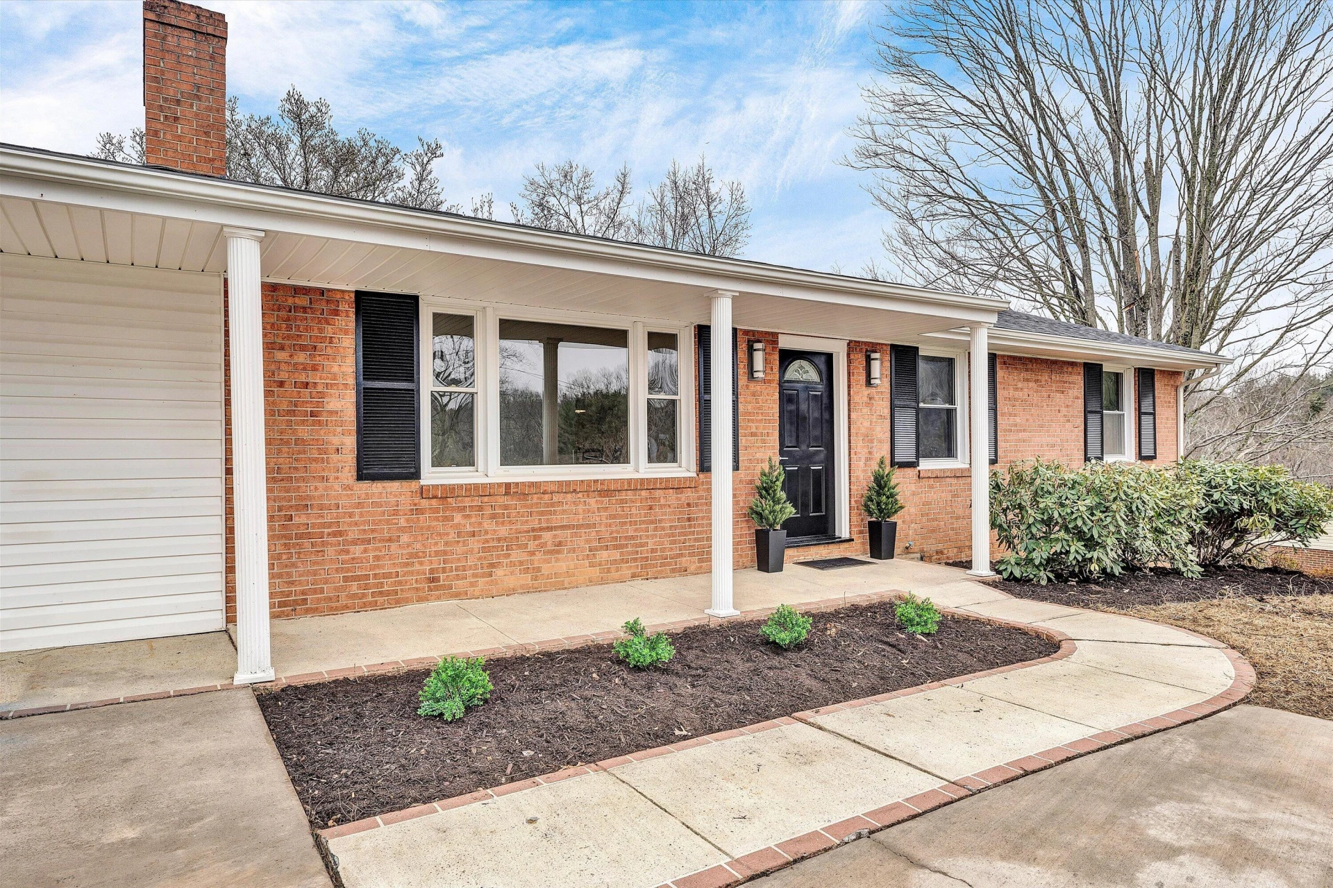 1462 Lakeridge CIR - Photo 5