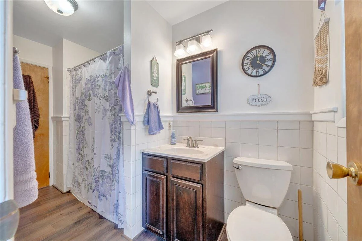 2241 Byrd AVE NE - Photo 19