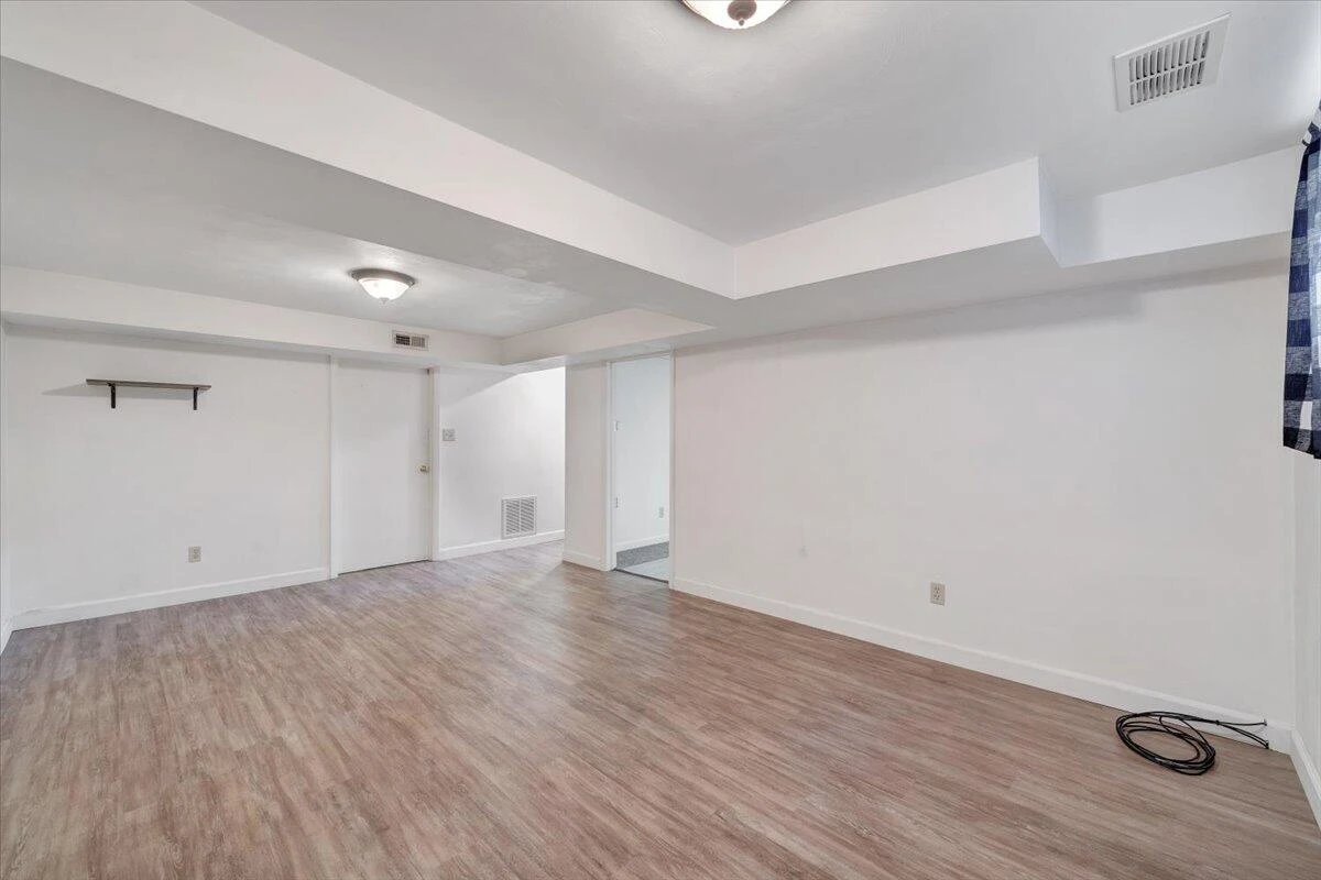 2241 Byrd AVE NE - Photo 23