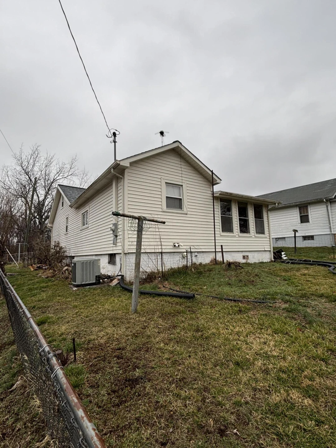 876 Dillon ST - Photo 3