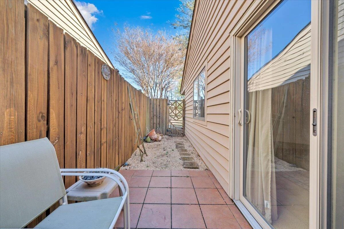 438 Windward DR - Photo 10